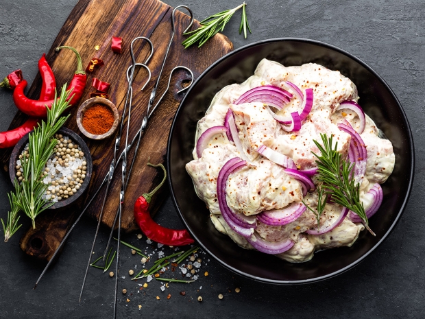 shashlik-marinated-for-grill-PVH5GNTcxcx