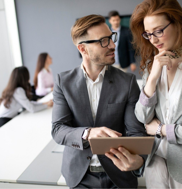 corporate-business-team-and-manager-in-a-meeting-TZEH6WY-min