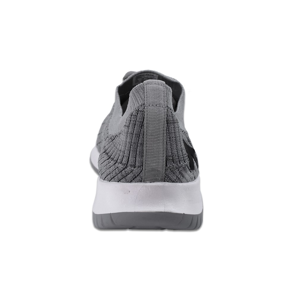 کفش ورزشی مردانه نیلا کد ۵۴0۵